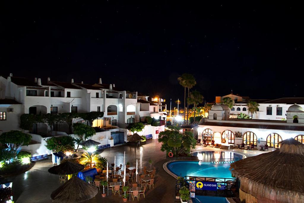 Апартаменты Fairways Club Сан Мигель Экстерьер фото